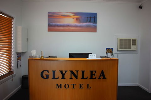 Glynlea Motel - Sunshine Coast Guide 2
