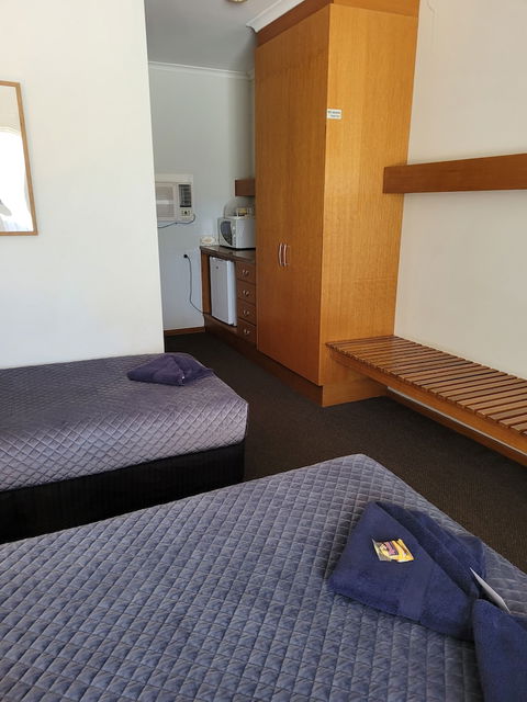 Glynlea Motel - Sunshine Coast Guide 6