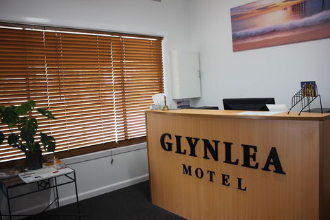 Glynlea Motel - Sunshine Coast Guide 3