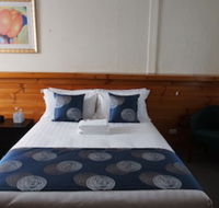 Majestic Motel - Sunshine Coast Guide