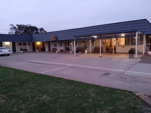 City Park Motel & Apartments - Sunshine Coast Guide 2