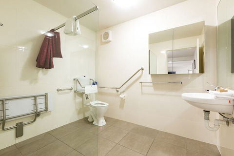 Apex Park Holiday Apartments - Sunshine Coast Guide 5