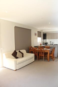 Central Shepparton Apartments - Sunshine Coast Guide 0
