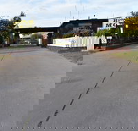 Riviana Motel - Sunshine Coast Guide