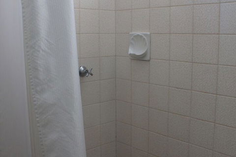 Aromet Motor Inn - Sunshine Coast Guide 3