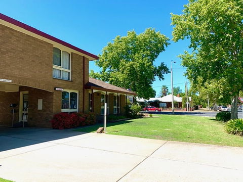 Albury City Motel - Sunshine Coast Guide 0