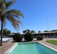 Capri Motel - Sunshine Coast Guide