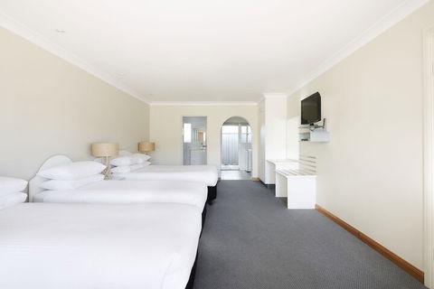 Harbourview House - Sunshine Coast Guide 6