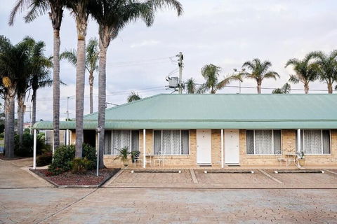 Harbourview House - Sunshine Coast Guide 1