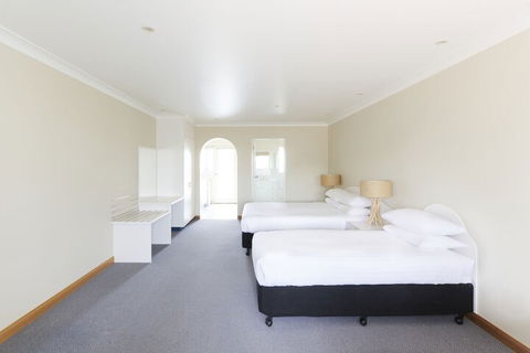Harbourview House - Sunshine Coast Guide 7