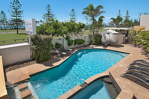 Meridian Alex Beach Apartments - Sunshine Coast Guide 6