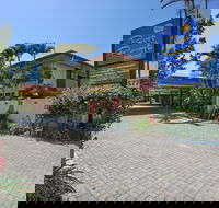 Reef Resort Motel - Sunshine Coast Guide