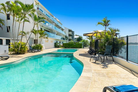 Aqua Linea - Sunshine Coast Guide 3