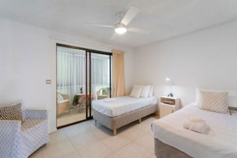 Aqua Linea - Sunshine Coast Guide 0