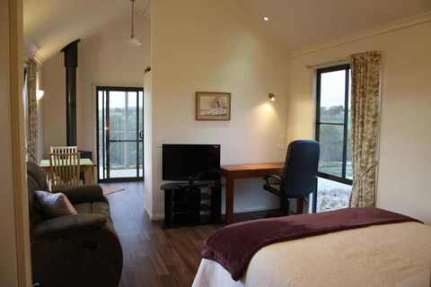 Grace Cottages - Sunshine Coast Guide 6