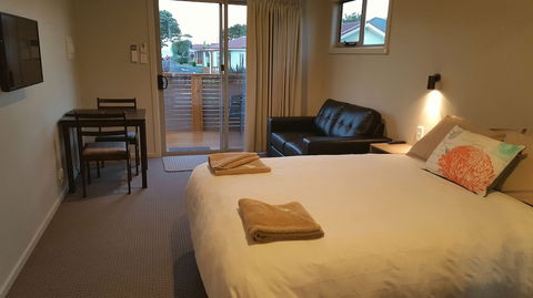 Leisure Ville Holiday Centre - Sunshine Coast Guide 6