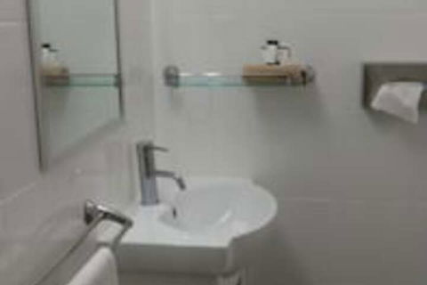 Jumbuck Motor Inn - Sunshine Coast Guide 7