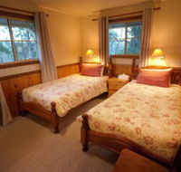 Accommodation Creek Cottages - Sunshine Coast Guide