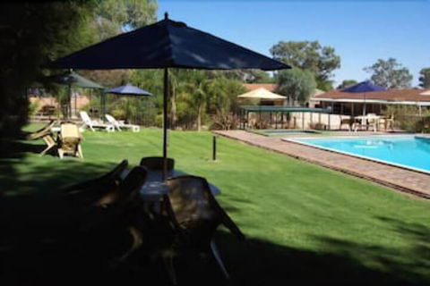 Barmera Lake Resort Motel - Sunshine Coast Guide 7
