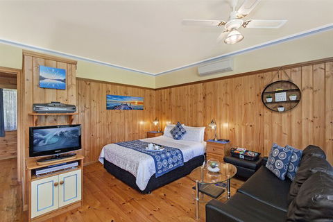 Sails Elegant Spacious Beach Villa - Sunshine Coast Guide 7