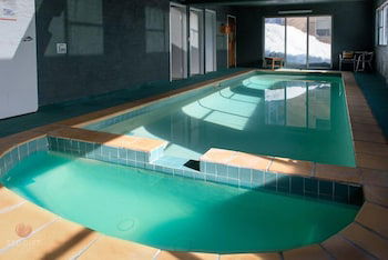 Attunga Alpine Lodge And Apartments - Sunshine Coast Guide 2