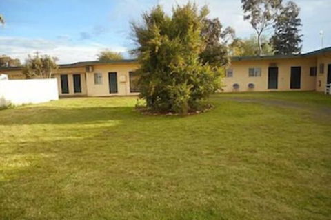 Rankins Springs Motel - Sunshine Coast Guide 4