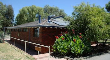 Acclaim Kingsway Tourist Park - Sunshine Coast Guide 0