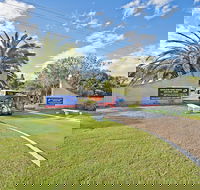 Acclaim Pine Grove Holiday Park - Sunshine Coast Guide
