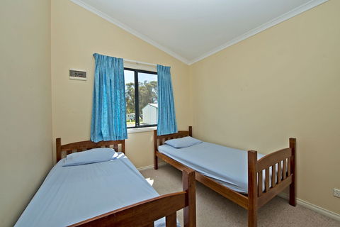 Acclaim Rose Gardens Beachside Holiday Park - Sunshine Coast Guide 4