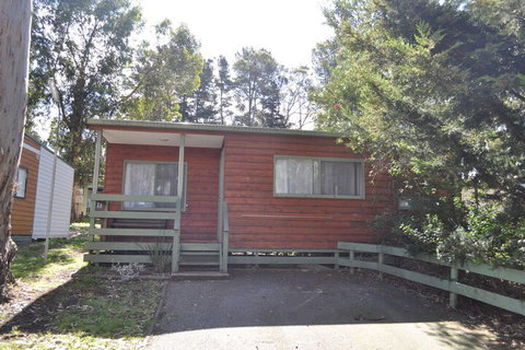 Amaze N Things Holiday Park & Motel - Sunshine Coast Guide 0