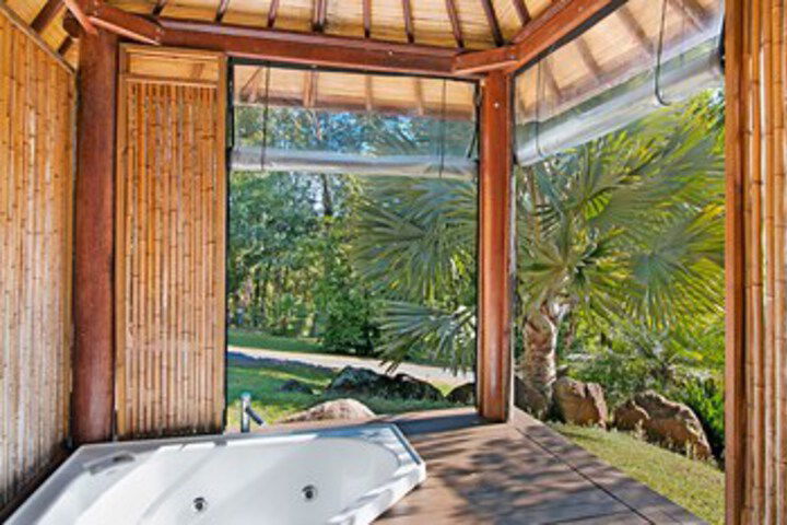 Alice NSW Sunshine Coast Guide