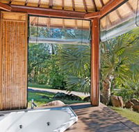 Limpinwood Lodge - Sunshine Coast Guide