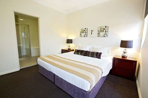 Astina Serviced Apartments - Central - Sunshine Coast Guide 3