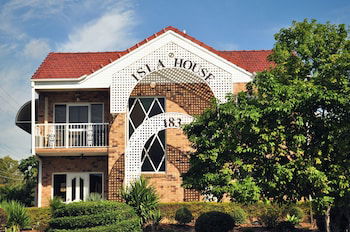 Isla House Greenslopes - Sunshine Coast Guide 0