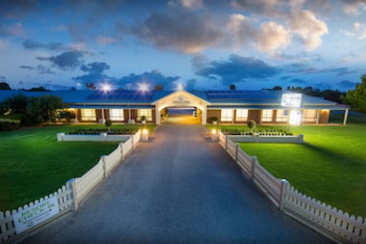 Howlong NSW Sunshine Coast Guide