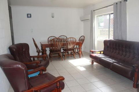 Unit On Rogers - Sunshine Coast Guide 5