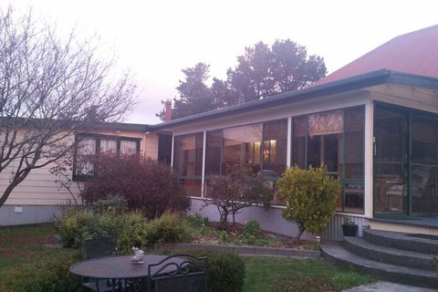 Hamlet Downs Country Accommodation - Sunshine Coast Guide 1