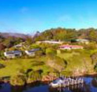 Gipsy Point Lakeside - Sunshine Coast Guide