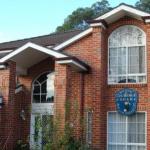 Cutmore Cottages LAuberge Angara - Sunshine Coast Guide 0