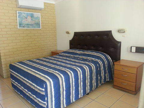 Tropic Coast Motel - Sunshine Coast Guide 5