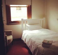 The Shamrock Hotel - Sunshine Coast Guide