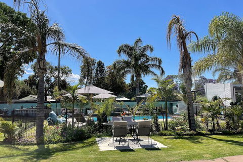 Mulwala Resort - Sunshine Coast Guide 4
