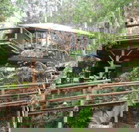 Secrets on the Lake - Sunshine Coast Guide