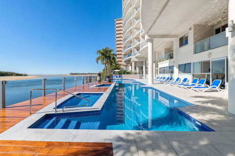 The Duporth Riverside - Sunshine Coast Guide 5