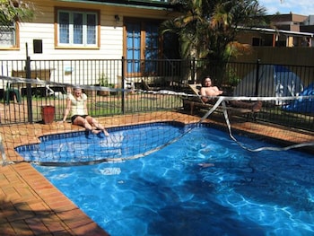 Backpackers Newcastle - Sunshine Coast Guide 6