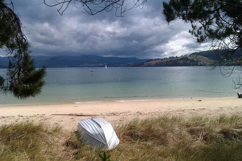 Bruny Island Beachside Accommodation - Sunshine Coast Guide 5