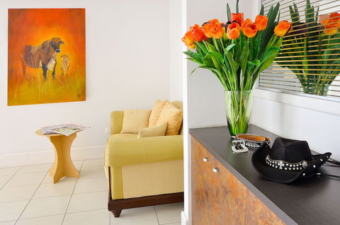 Mackellar Motel - Sunshine Coast Guide 3
