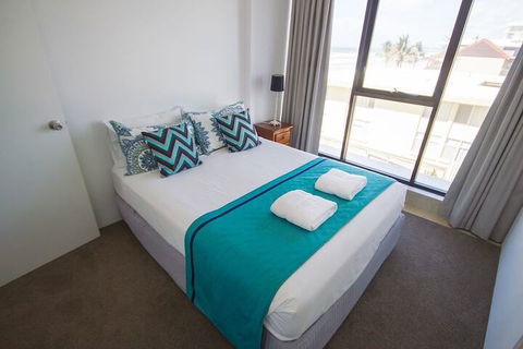 Albatross North Apartments - Sunshine Coast Guide 6