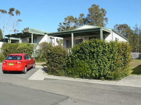 Diamond Beach Holiday Park - Sunshine Coast Guide 2