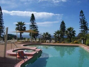 Diamond Beach Holiday Park - Sunshine Coast Guide 0